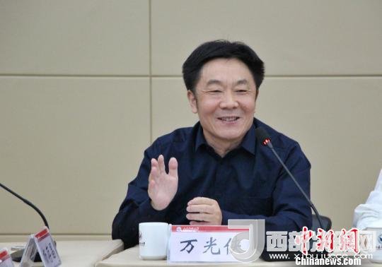 圖為山東師范大學副校長萬光俠在開幕式上發(fā)言?！≮w曉 攝