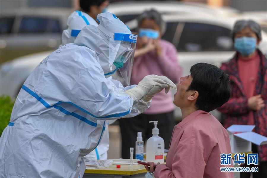 （新華全媒頭條·兩會精神看落實·圖文互動）（5）整體謀劃、系統(tǒng)升級、全面提升——落實全國兩會精神織牢織密公共衛(wèi)生防護網(wǎng)