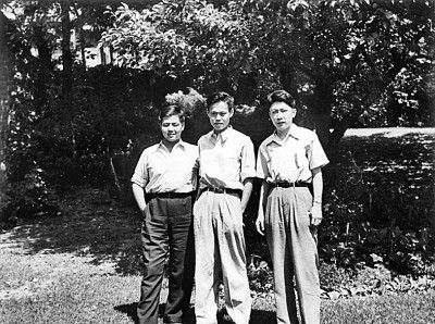 舍我其誰報國志，碧血丹心愛國情