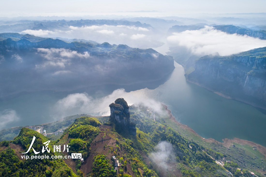 2022年4月3日拍攝的貴州省黔西市新仁苗族鄉(xiāng)境內(nèi)的烏江一級支流六沖河。