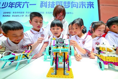 激勵(lì)創(chuàng)新，樹(shù)立“強(qiáng)國(guó)有我”鴻鵠志